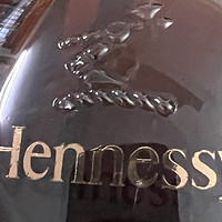 三只大闸蟹配一杯轩尼诗（Hennessy）詹姆士，安逸的很！！！