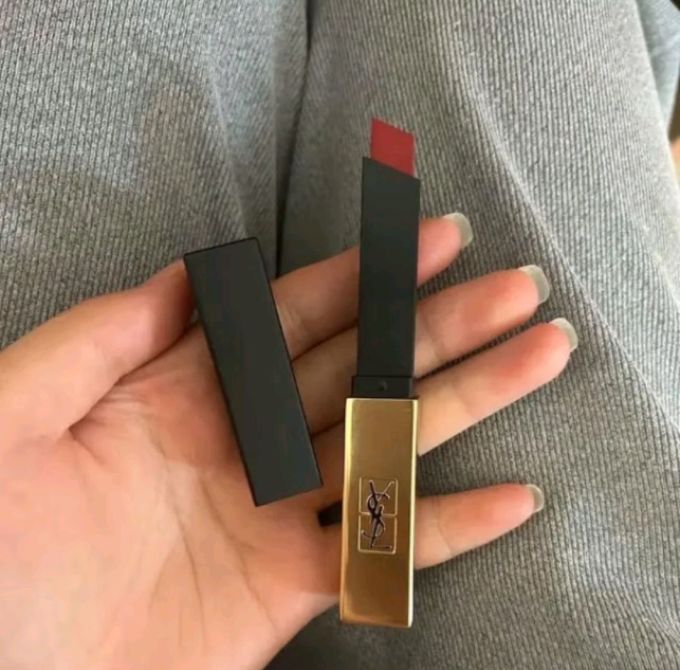 口红
