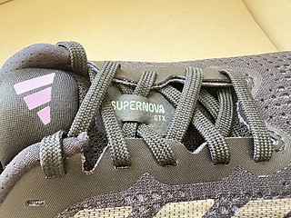 阿迪达斯adidas SUPERNOVA M GTX跑步鞋