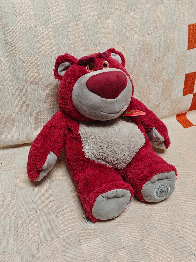 看了玩具3后疯狂爱上草莓熊🐻
