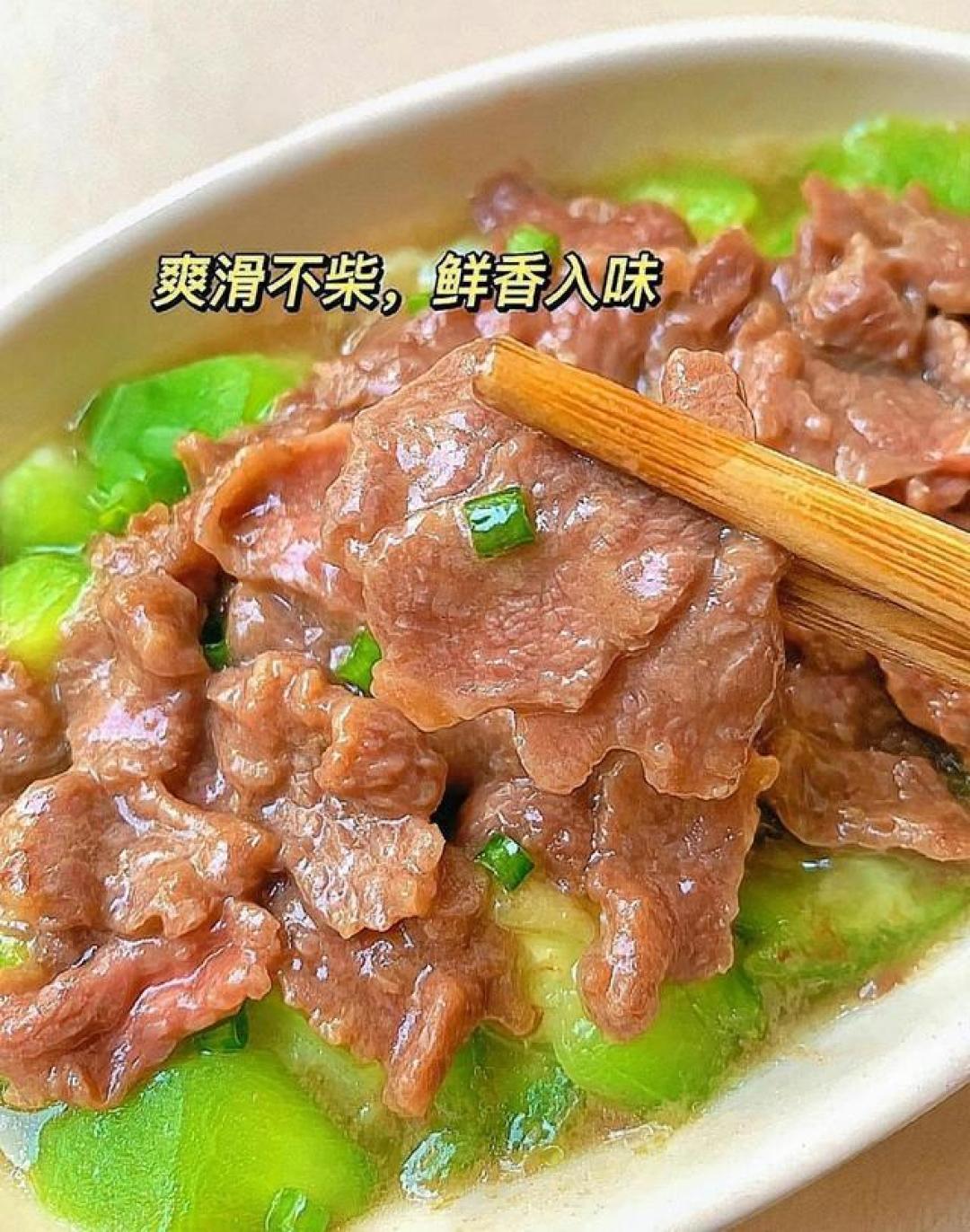 江西酸辣下饭菜：从家常美味到地道小吃，唤醒你的味蕾记忆
