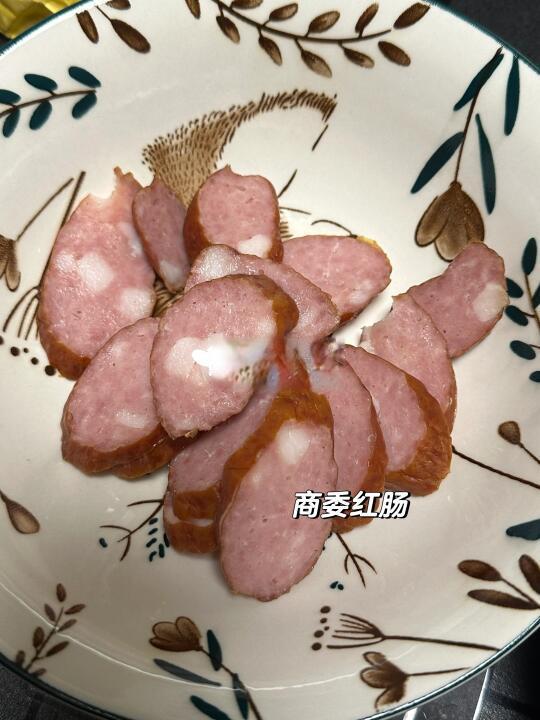 哈尔滨美食攻略：如何放心吃遍正宗红肠、铁锅炖和俄式大餐？