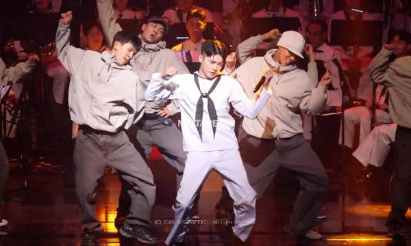 李泰容🩵#泰容土豆の发芽日记#241106『视频』鸡龙音乐会Misfit横版直拍 能听到容容rap 能看到容容跳舞 真是太爽了🤟🏻▚ 𝙫𝙞𝙖. @MIXTAPE_71 ▚招新公告. 网页链接▚ 安利指