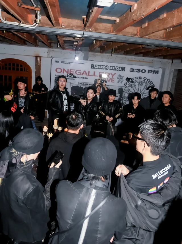 “黑化”贝壳头，这次来点炸的！adidas Originals x ONEGALLERY CAVE
BACK 2 BLACK Party 重磅快闪活动燃躁保罗花园 
👟经典贝壳头碰撞rage文化
黑底