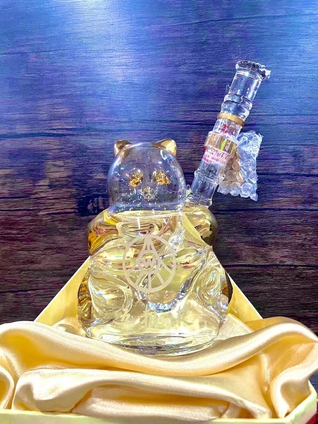21年前的一篇瓶子十分可爱的五粮液