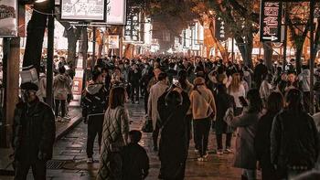 我，山东人，2年走过30座城，认为最美小吃街，还得是这10个地方 