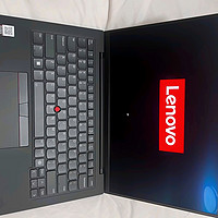 ThinkPad X1 Carbon AI轻薄便携，商务本的首选