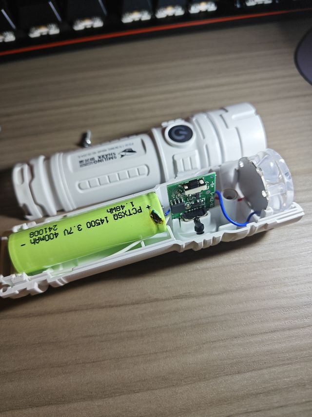 便宜货撸上瘾，真的只有400mah电池，泛光，挺好