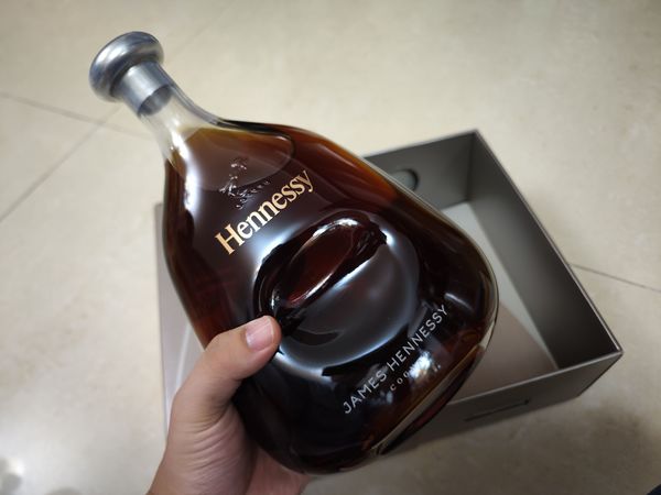 差点忘了这瓶赶在升价前入手的詹姆斯轩尼诗！