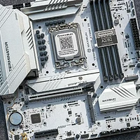 5个SSD槽位，物超所值：铭瑄MS-终结者 Z790M D5 ICE主板上手简评