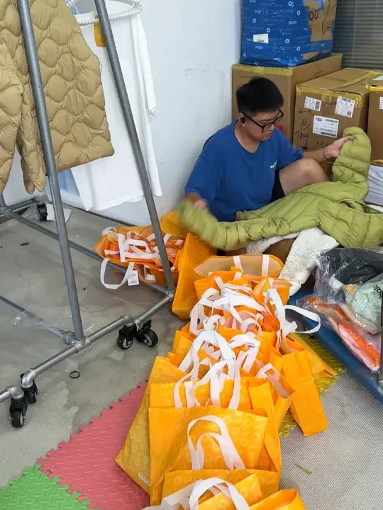 大降价啦！妈妈们快来~亲子装羽绒服，1开头直播中！ #反季羽绒服#儿童羽绒服#保暖又好看#高品质羽绒服#亲子装羽绒服