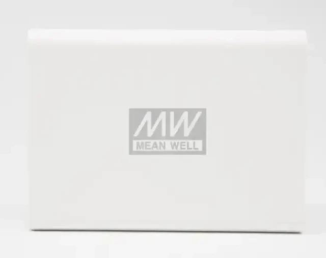 明纬100W四口氮化镓充电器评测，做工扎实，性能优异