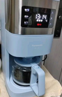 松下（Panasonic）【国家补贴】美式咖啡机全自动家用 研磨一体 自动清洁 智能保温 多档浓度 NC-A702