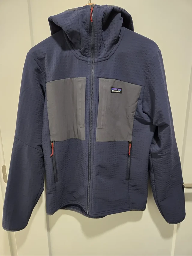 巴塔R2焊死在身上了