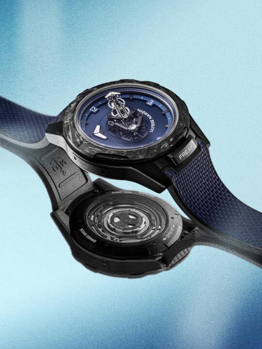 雅典表推出Freak One Navy Blue奇想腕表