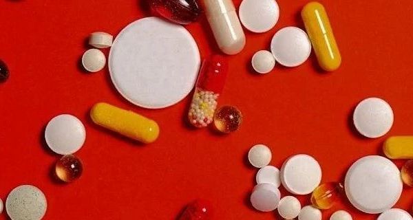 轮滑刹车技巧探秘：怎样刹车才能安全又高效？