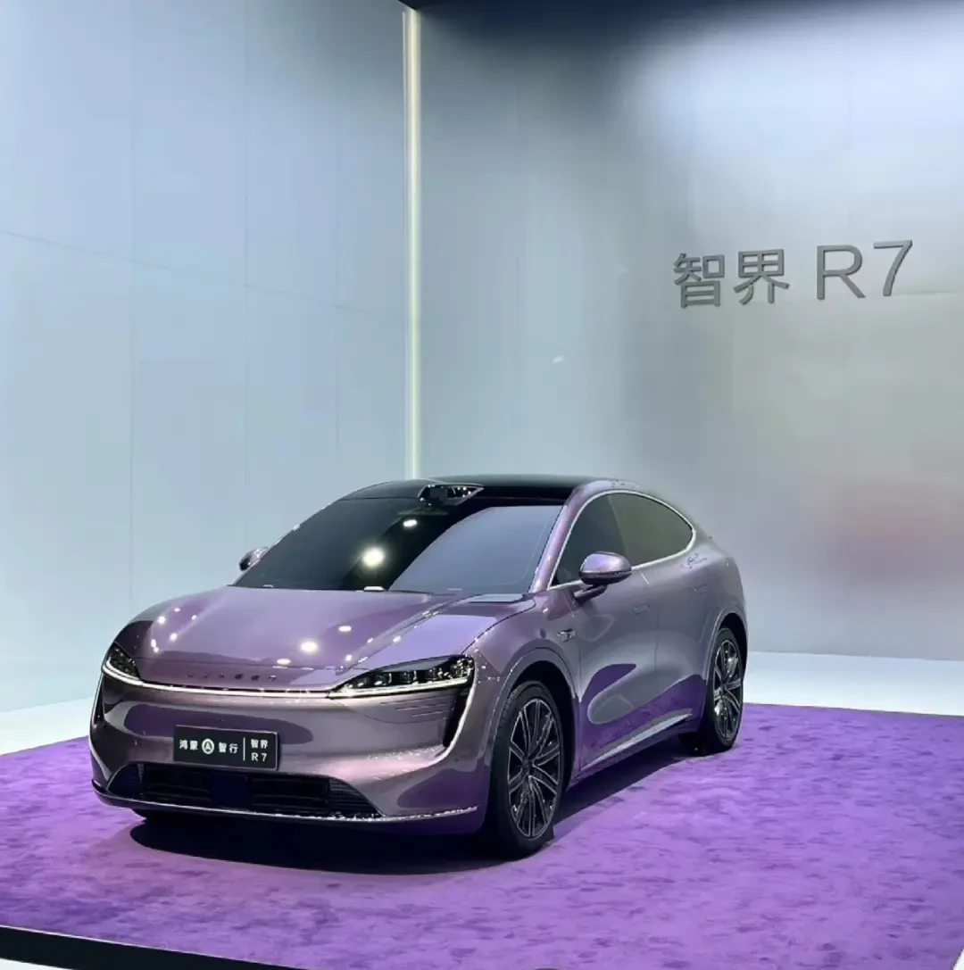 智界R7震撼登场:华为与奇瑞联手打造,欲挑战特斯拉Model Y,问鼎纯电SUV市场!