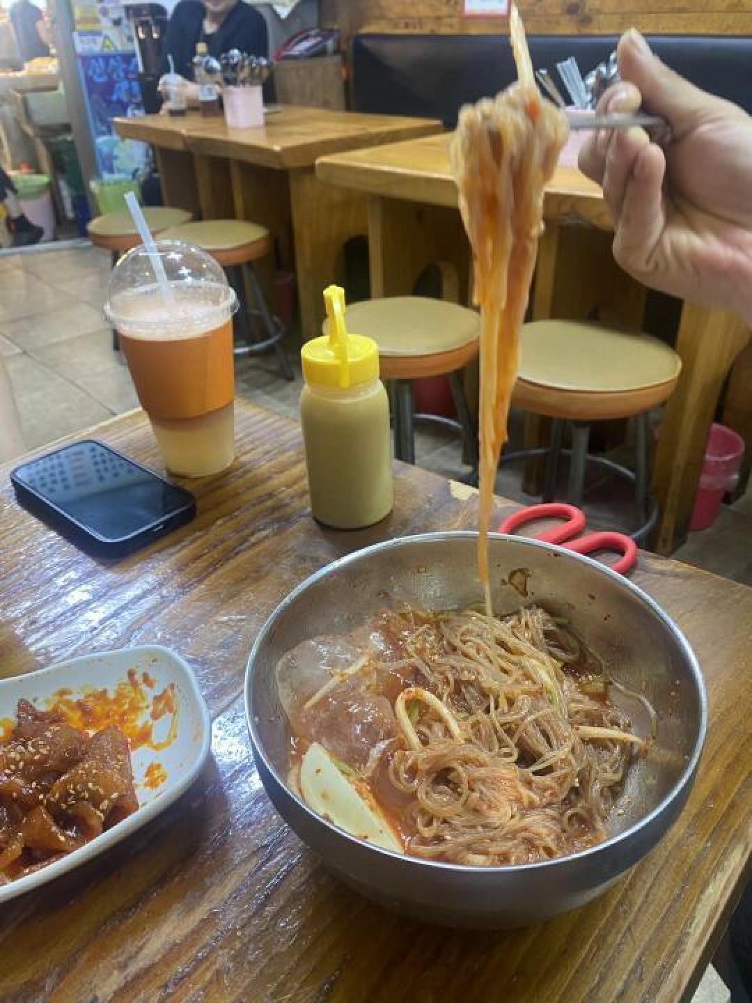 探访韩国传统市场:首尔广藏、大邱西门、釜山等地道美食推荐