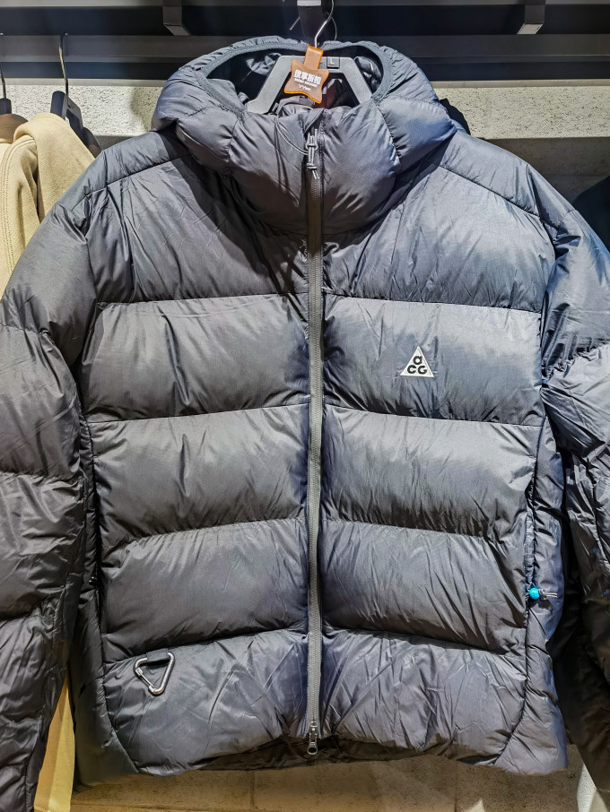 耐克运动夹克