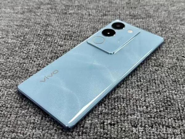 vivo s17和vivo s17t相比，哪款更值得入手？