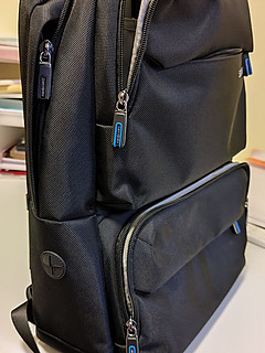 新秀丽（Samsonite）商务通勤双肩包电脑包15.6英寸男士背包大容量多隔层36B*012