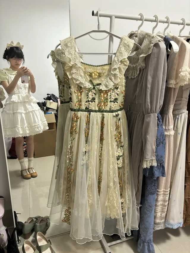 原来我买了那么多Lolita长裙