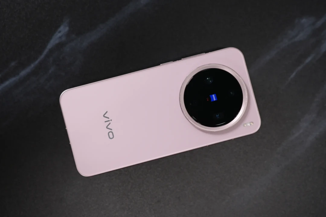 小屏旗舰重塑市场:vivo X200 Pro Mini深度评测及性价比分析