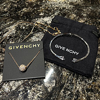 【Givency x 施华洛世奇合作款】快来get你的幸运首饰