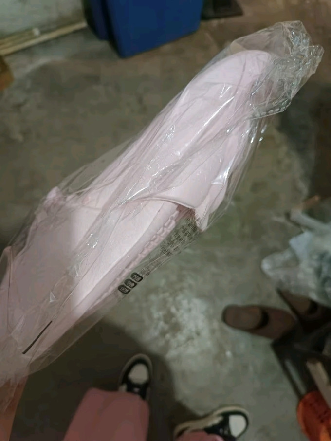 女式拖鞋