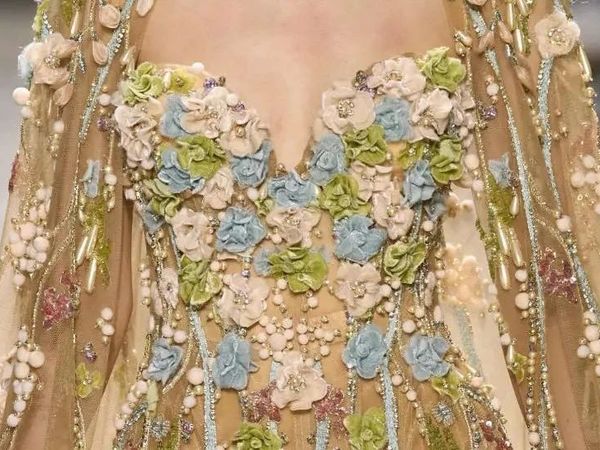 20242025秋冬巴黎ElieSaab高级定制女装发布会