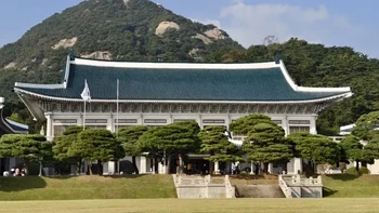 这个曾是韩国最神秘的地点，对游客正式开放了！青瓦台的攻略，来了！外国人也能随便拍照！ 