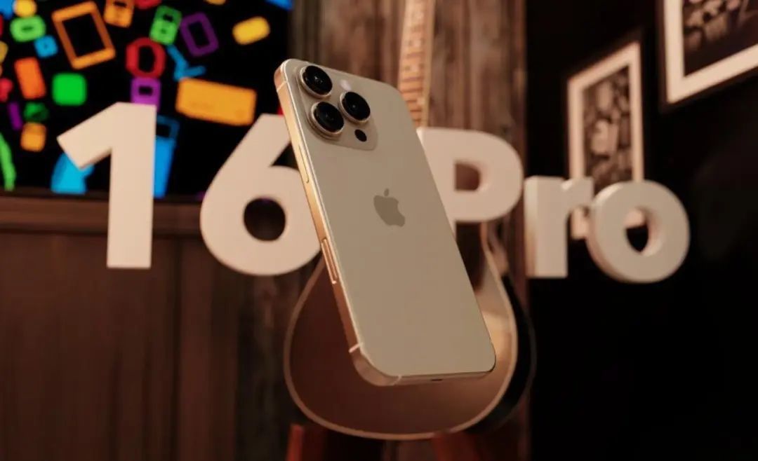 iPhone历史回顾：从初代到iPhone 16系列，科技与设计的不断超越