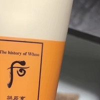 The history of whoo后洗面奶拱辰享洁面膏180ml以其温和清洁的特点，深受消费者喜爱。