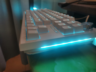 百元不到的机械键盘，也给大家晒晒