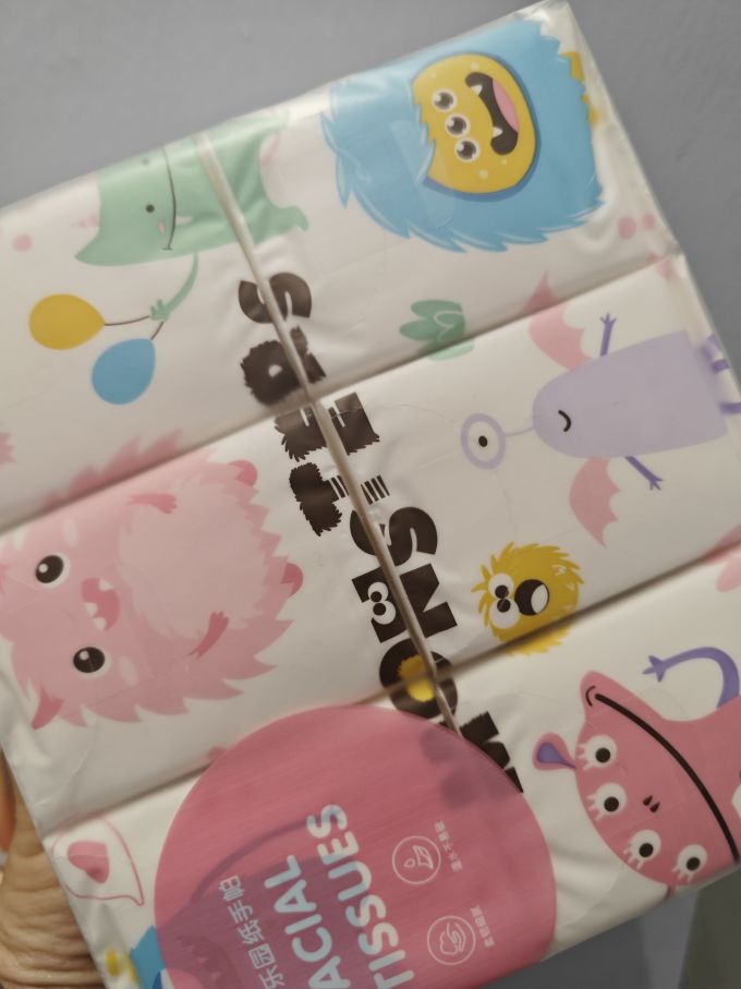 名创优品湿纸巾