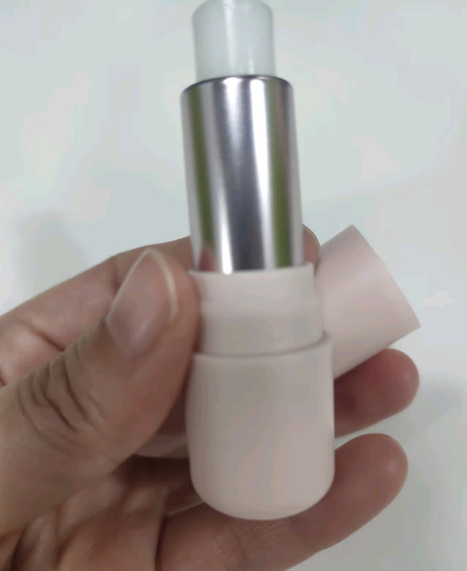半亩花田润唇膏