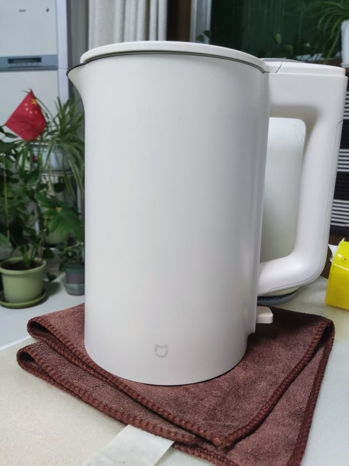 小米热水壶简单实用