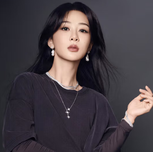 不要再胡乱选女友礼物！圣诞节送女朋友什么礼物好？送女朋友十大圣诞节礼物排行榜！