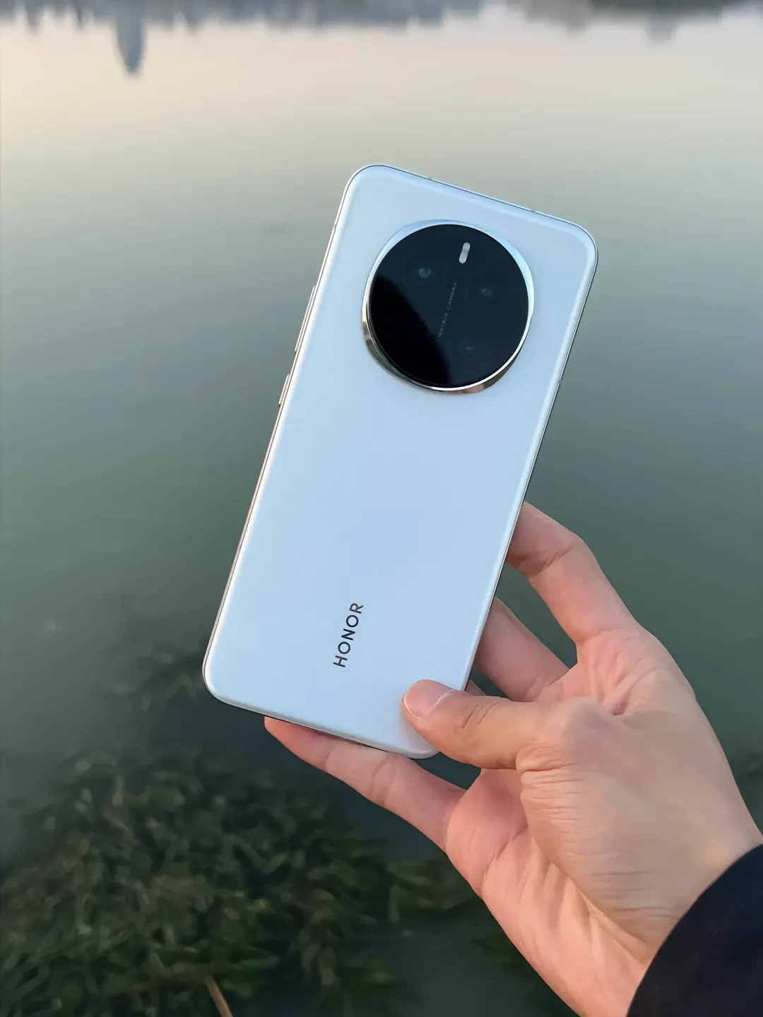 荣耀Magic7详细测评：旗舰性能与拍摄体验全面解析