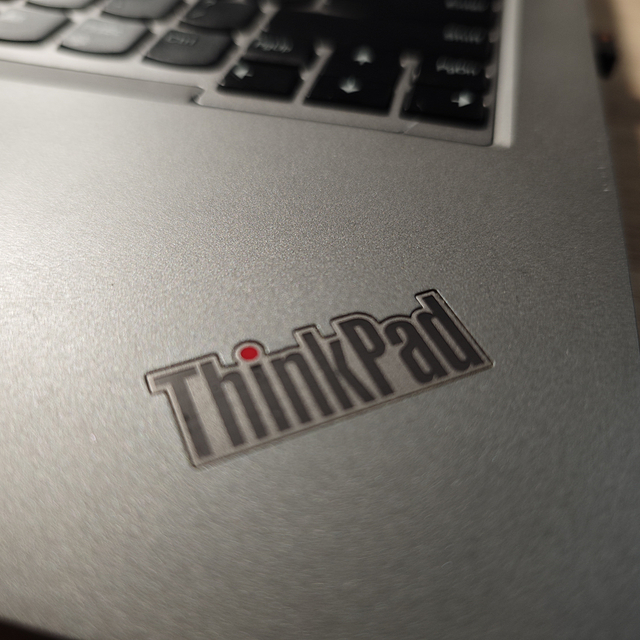 Thinkpad笔记本电脑180包邮八代i5  带内存硬盘 重点是能用