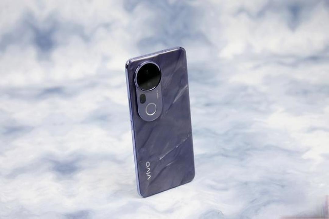 vivo S20 Pro 全面评测:高颜值与性能并存的全能旗舰
