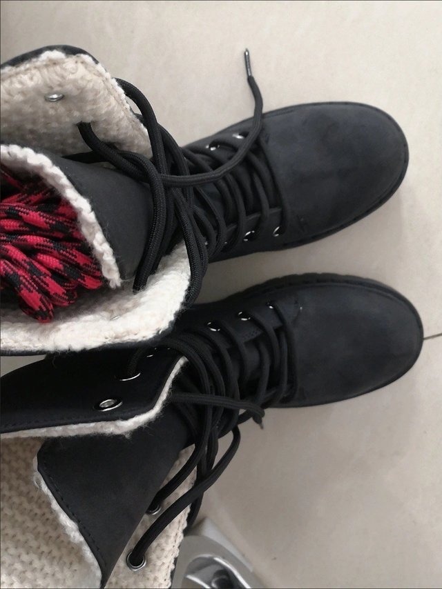 斯凯奇冬季休闲高帮保暖长靴