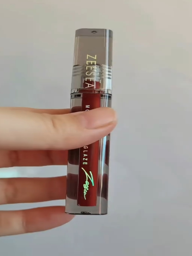 秋冬氛围感慕斯唇釉～