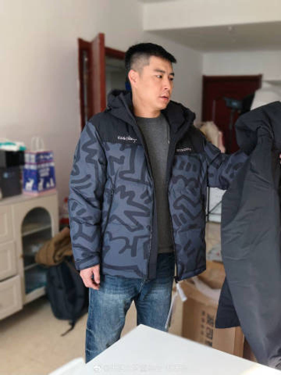 挑选高性价比男士羽绒服的实用指南