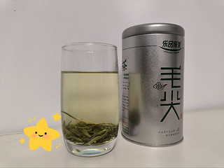 这绿茶怎么黢黑的？难道我买成红茶了~