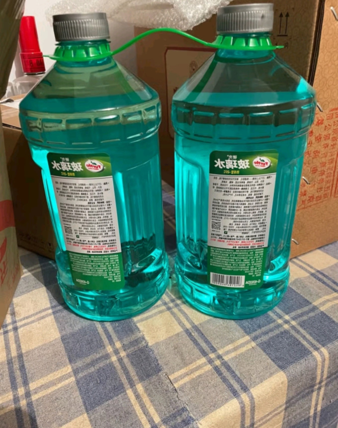 龟牌玻璃水