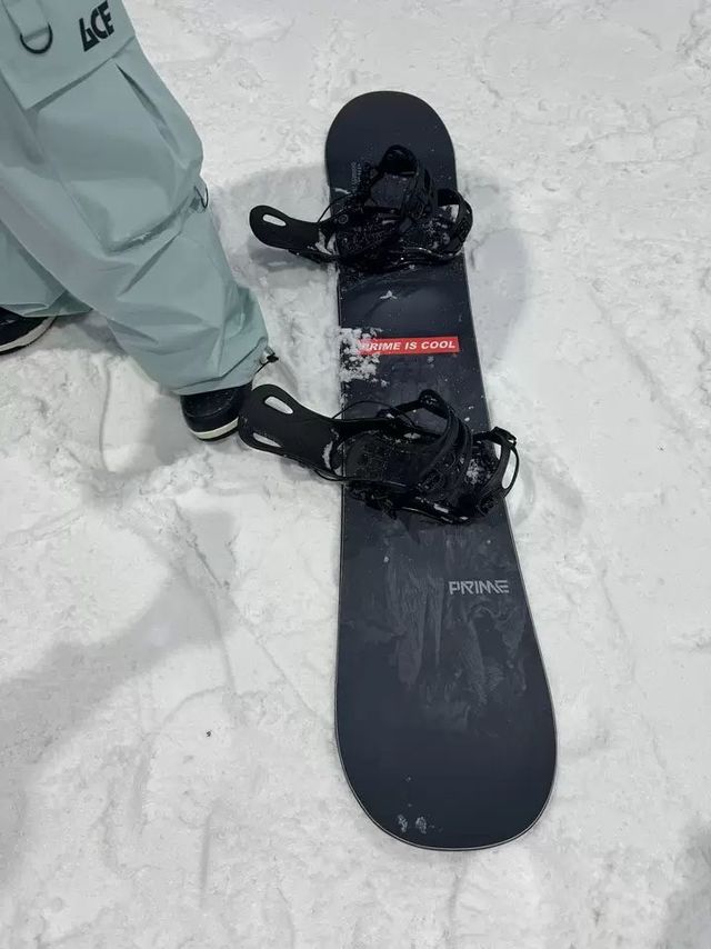 PRIME 滑雪板套装：单板玩家的绝佳拍档

 