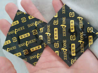 冈本001超薄3只，给你极致触感