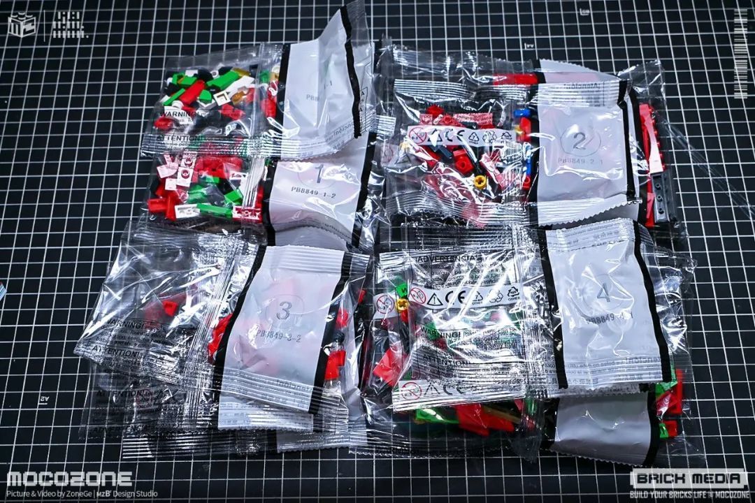 这个圣诞卡车也太好看了吧！喜欢喜欢！