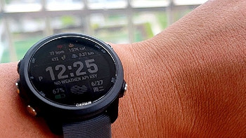 Garmin佳明Forerunner 255跑步运动手表：全方位的运动伴侣